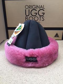 BLACK ROSE UGG HAT