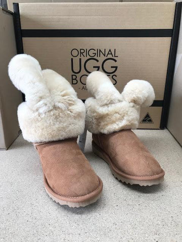 CHEST BUNNY UGG BOOTS